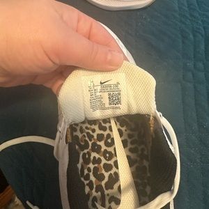 Size 7.5 Nike air zoom